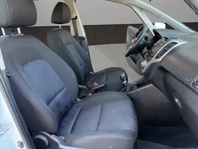 Hyundai iX20 1.4 Comfort — Monospace compact fiable, entretien à jour, sans sinistre — Miniature 17