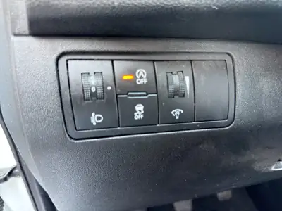 Hyundai iX20 1.4 Comfort — Monospace compact fiable, entretien à jour, sans sinistre — Miniature 21