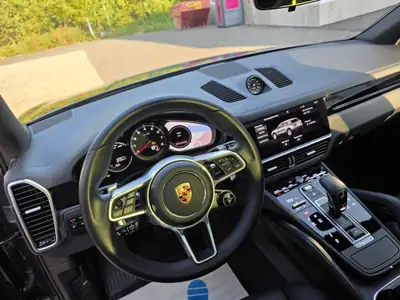 Porsche Cayenne 3.0 V6 — SUV premium d'exception, première main, 53'000 km — dettaglio