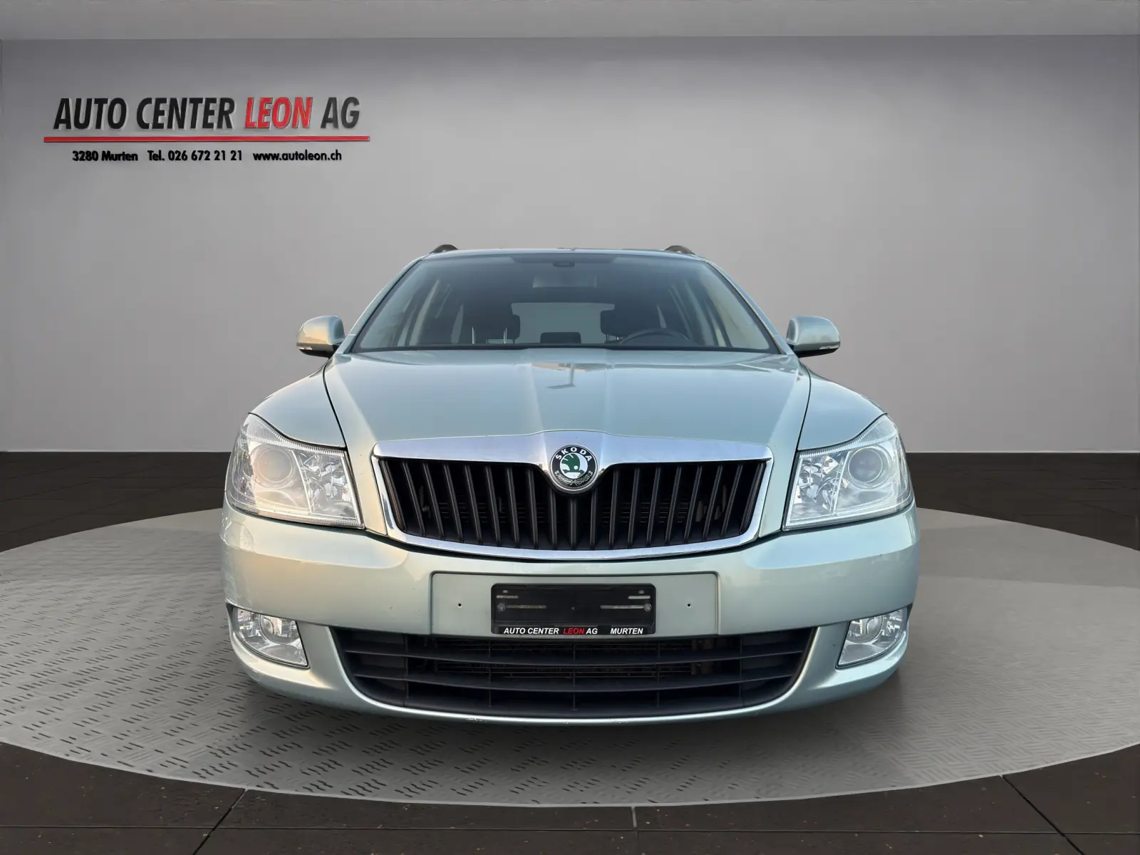 Skoda Octavia Combi 1.4 TSI — Break spacieux, boîte DSG, sans accident