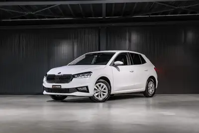 Skoda Fabia 1.0 TSI Top Selection DSG — Citadine dynamique, garantie 5 ans, quasi-neuve — vue extérieure