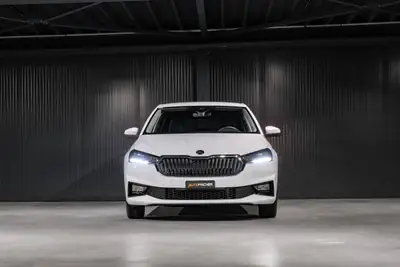 Skoda Fabia 1.0 TSI Top Selection DSG — Citadine dynamique, garantie 5 ans, quasi-neuve — arrière