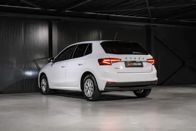 Skoda Fabia 1.0 TSI Top Selection DSG — Citadine dynamique, garantie 5 ans, quasi-neuve — Miniature 8