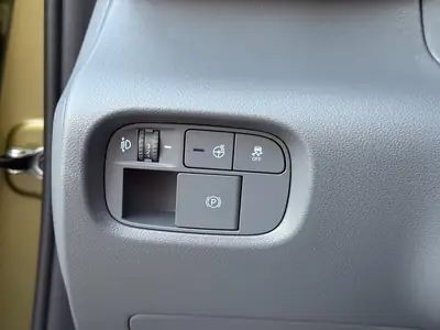 Hyundai Inster 49kWh Vertex Cross — Petit SUV électrique urbain, neuf avec garantie — Miniature 22