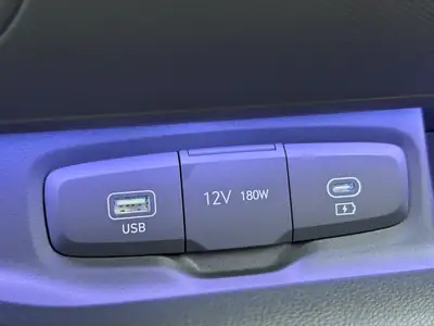 Hyundai Inster 49kWh Vertex Cross — Petit SUV électrique urbain, neuf avec garantie — Miniature 25
