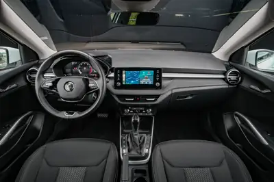 Skoda Fabia 1.0 TSI Top Selection DSG — Citadine dynamique, garantie 5 ans et 8200 km seulement — Miniatur 15