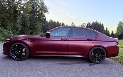 BMW M5 xDrive Drivelogic First Edition — Berline sportive 600 ch, 100'900 km seulement — dashboard