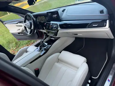 BMW M5 xDrive Drivelogic First Edition — Berline sportive 600 ch, 100'900 km seulement — Thumbnail 8