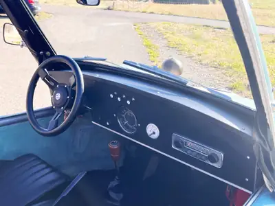 VW Buggy 1500 — Un classique cabriolet des années 1960 entièrement révisé — Miniatura 9