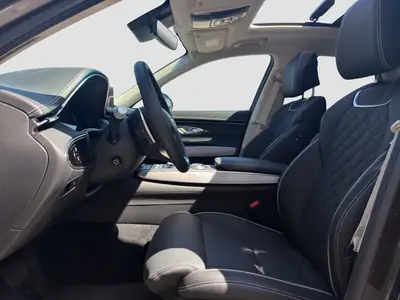 Genesis GV70 Electrified Sport — SUV électrique premium 490 ch, pack options complet — Miniature 8