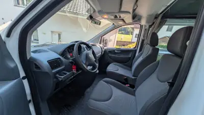 Peugeot Expert 2.0 HDi 130 L2H1 — Utilitaire fiable, sans sinistre, 132'000 km — dashboard
