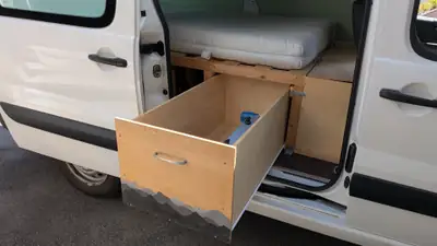 Peugeot Expert 2.0 HDi 130 L2H1 — Utilitaire fiable, sans sinistre, 132'000 km — Thumbnail 7