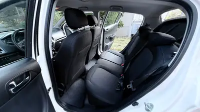 Hyundai i20 1.2 Comfort — Citadine fiable, excellent état, expertisée — Miniature 9