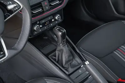Skoda Kamiq 1.5 TSI Monte Carlo — SUV compact dynamique, quasi neuf avec garantie 5 ans — Miniature 20