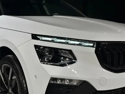 Skoda Kamiq 1.5 TSI Monte Carlo — SUV compact dynamique, quasi neuf avec garantie 5 ans — Miniature 26