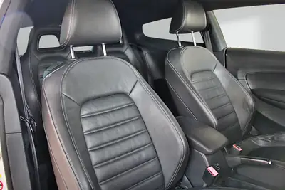 VW Scirocco 1.4 TSI Design — Coupé sportif économe, entretien réduit — Miniature 13