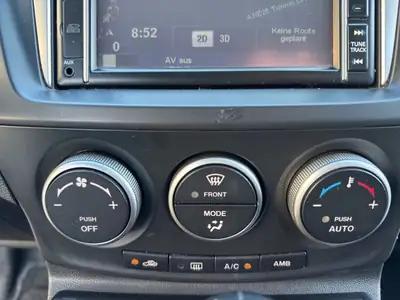 Mazda 5 2.0 16V Exclusive — Monospace 7 places, cuir & climatisation, sans accident — Miniature 16