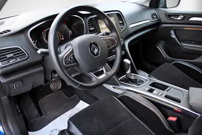 Renault Mégane Grandtour 1.5 dCi GT Line — Break spacieux, diesel économe et fiable — Miniature 9