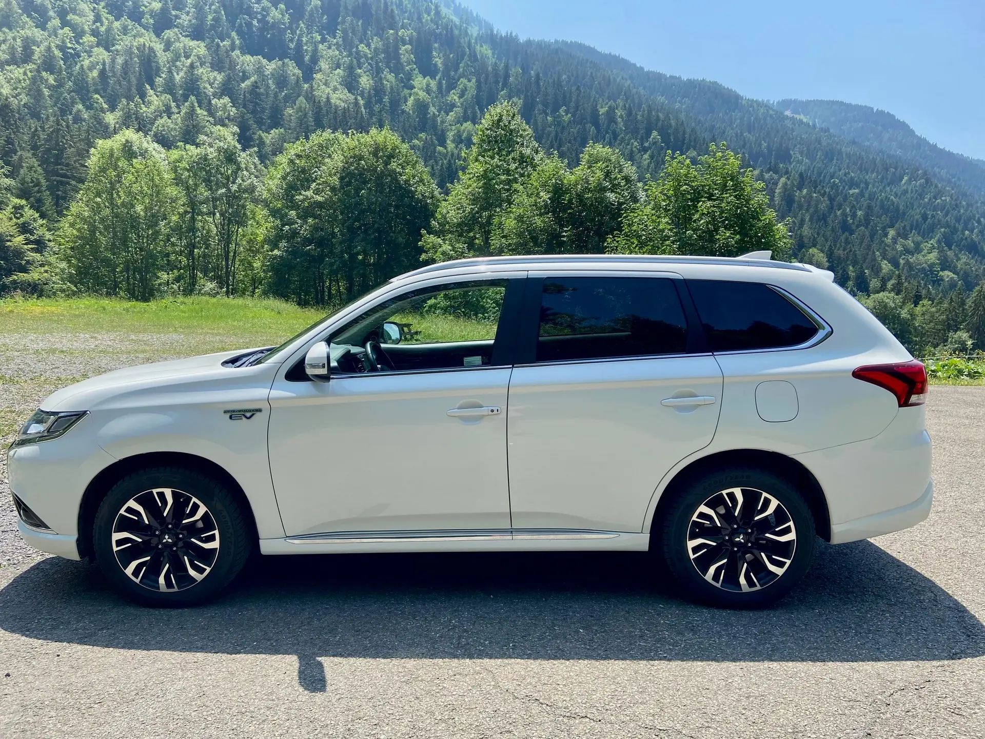 Mitsubishi Outlander 2016 occasion Les Plans-sur-Bex — 2