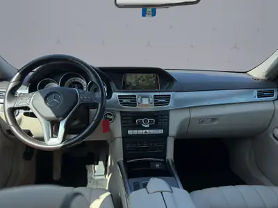 Mercedes-Benz E 400 V6 Avantgarde 4matic — Berline premium allemande, 333 ch, traction intégrale — Miniature 13
