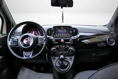 FIAT 500 1.2 Anniversary Collezione — Citadine légendaire, économe et prête à rouler — Miniature 11