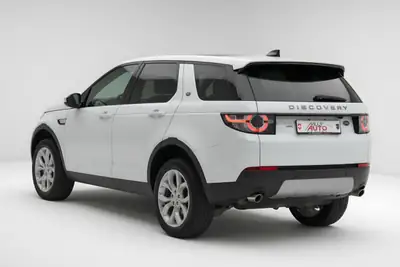 Land Rover Discovery Sport 2.0 TD4 HSE — SUV 7 places, diesel efficace, 51 800 km seulement — arrière