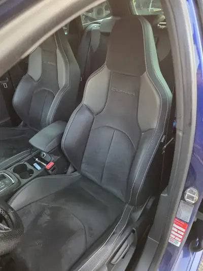 Seat Leon ST 2.0 TSI Cupra 300 4Drive DSG — Berline sportive tout-terrain, 300 ch affûtés — interior