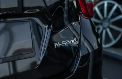 Nissan Micra DIG-T 117 n-sport — Citadine dynamique, entretien complet, roues hiver incluses — détail