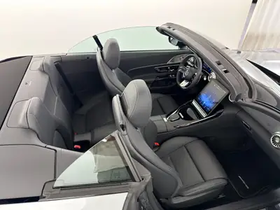 Mercedes-AMG SL 55 4Matic — Cabriolet sportif 476 ch, première main, quasi neuf — Miniature 11