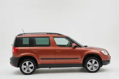 Skoda Yeti 1.8 TSI Ambition 4x4 — SUV compact polyvalent, entretien à jour — Miniature 7