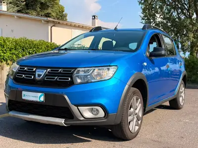 Dacia Sandero TCe 90 Stepway — Citadine robuste et économique, 67'000 km seulement — côté