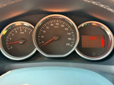 Dacia Sandero TCe 90 Stepway — Citadine robuste et économique, 67'000 km seulement — Miniature 9