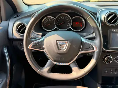 Dacia Sandero TCe 90 Stepway — Citadine robuste et économique, 67'000 km seulement — Miniature 13