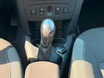 Dacia Sandero TCe 90 Stepway — Citadine robuste et économique, 67'000 km seulement — Miniature 26