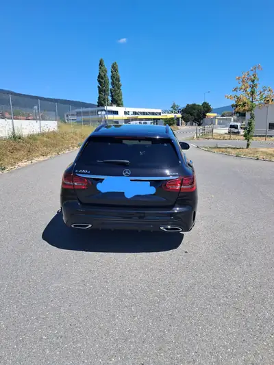 Mercedes-Benz C 220 d Swiss Star AMG Line — Break diesel 4x4, 69 000 km seulement — dashboard