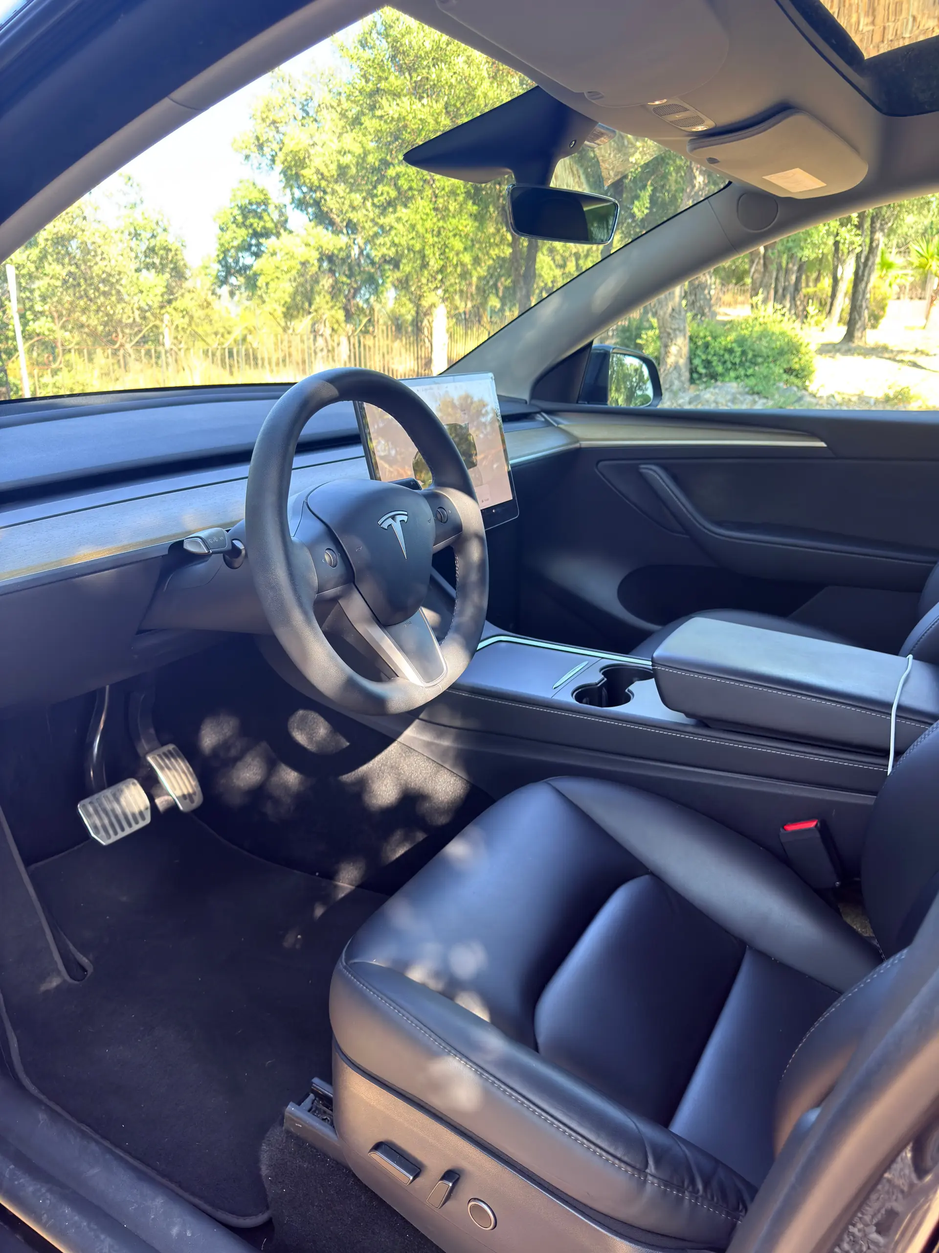 Tesla Model Y 2023 occasion Genève — 4