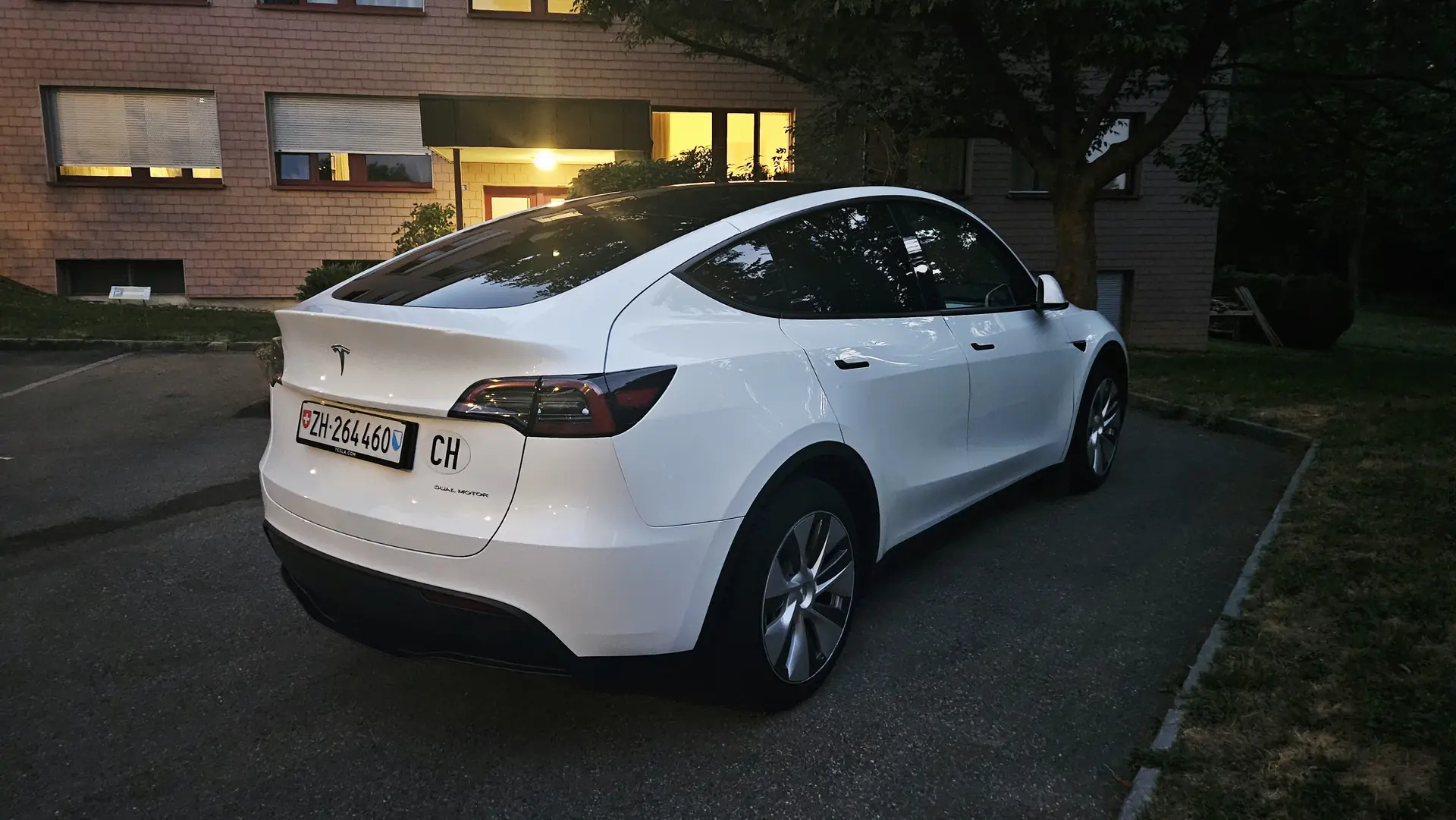 Tesla Model Y 2023 occasion Pfaffhausen — 4