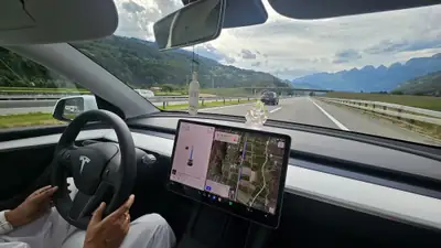 Tesla Model Y Long Range Dual Motor AWD — Performance électrique et autonomie premium — Miniatur 16