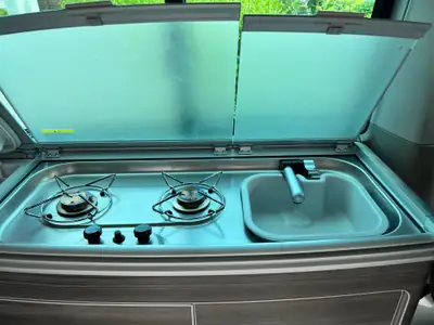 VW T6 California TDI — Le camping-car compact pour l'aventure en toute liberté — Armaturenbrett