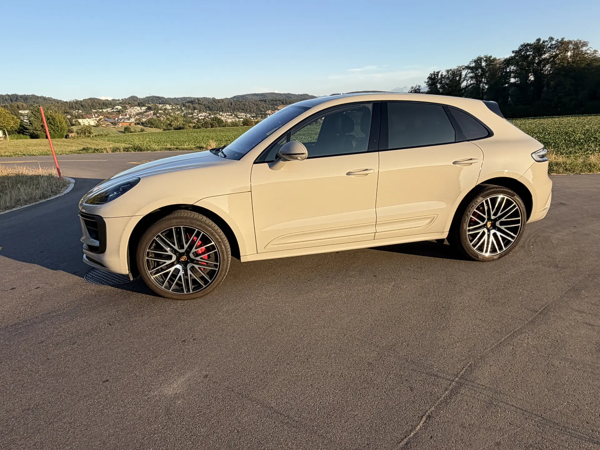 Porsche Macan 2023 occasion Stallikon — 3