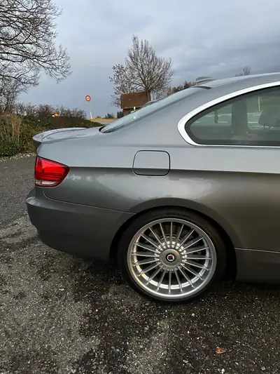 BMW Alpina B3 Biturbo Coupé Quattro — 360 ch, état impeccable, seulement 68'000 km — rear view