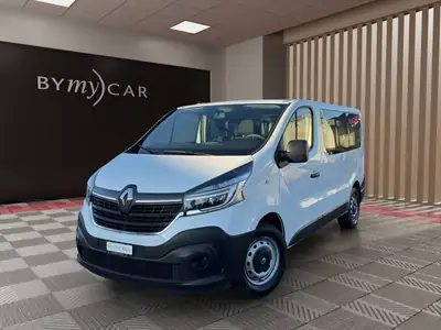 Renault Trafic Blue dCi 120 — Monospace 8 places, diesel économique et spacieux — Seitenansicht