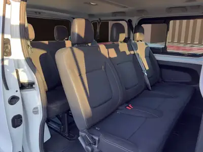 Renault Trafic Blue dCi 120 — Monospace 8 places, diesel économique et spacieux — Miniatur 8