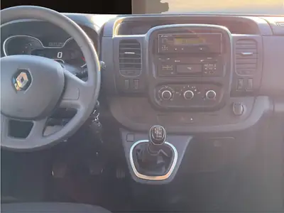 Renault Trafic Blue dCi 120 — Monospace 8 places, diesel économique et spacieux — Miniatur 13