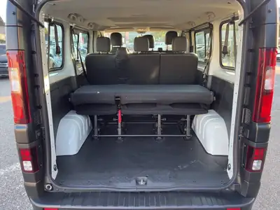 Renault Trafic Blue dCi 120 — Monospace 8 places, diesel économique et spacieux — Miniatur 16