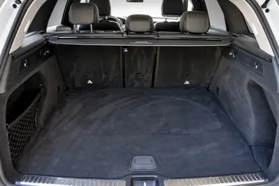 Mercedes-Benz GLC 300 d AMG Line — SUV premium diesel 4Matic, entretien complet — Miniatur 14