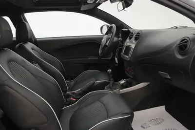 Alfa Romeo MiTo 1.4 TB Quadrifoglio Verde — Citadine sportive affûtée, peu kilométrée — Miniature 13