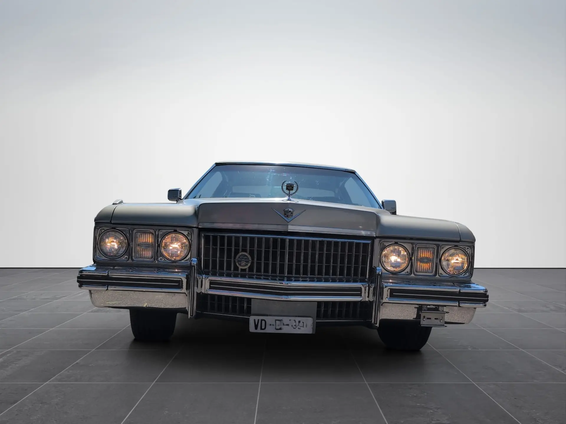Cadillac Deville 1973 occasion Gland — 1