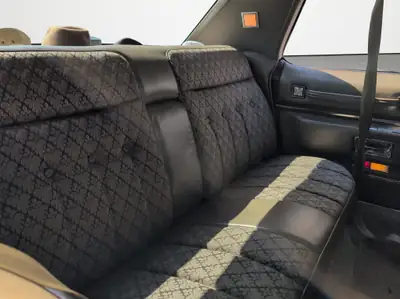 Cadillac DeVille 1973 — Coupé américain légendaire, moteur V8 puissant — detail