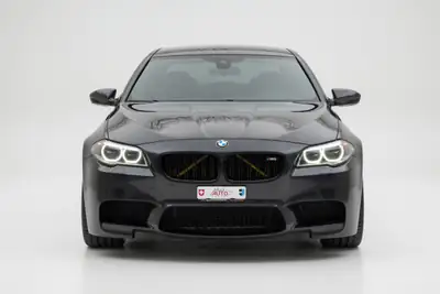 BMW M5 Competition Drivelogic — V8 575 ch, Tibaissement H&R, Prestige affirmé — Miniature 8